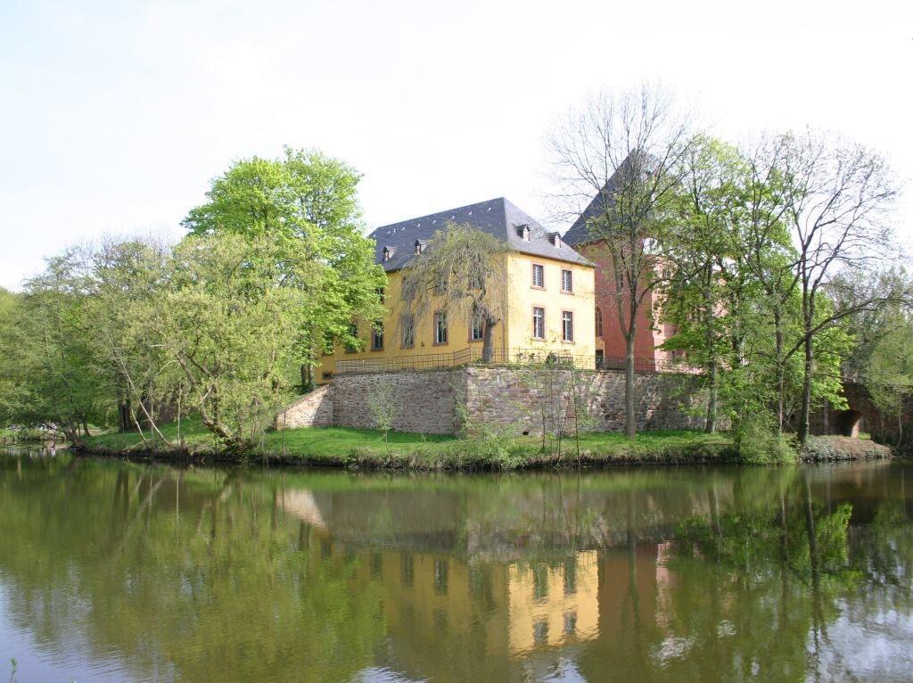 Gaestehaus Peterhoff Birresdorf Екстериор снимка